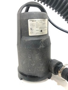 lot 326 image: Working Submersible Water Pump