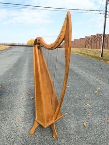 lot 328 image: Vintage Wooden Harp 
