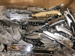 lot 331 image: LARGE Lot of Assorted Corkscrews - 22lbs