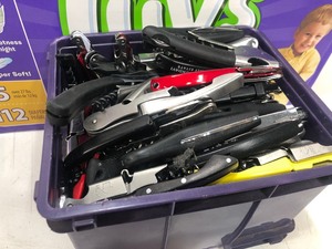 lot 333 image: LARGE Lot of Assorted Corkscrews - 34lbs