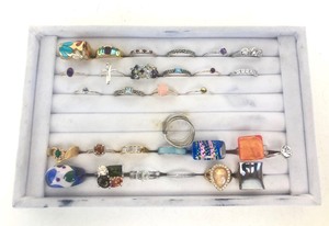lot 102 image: Large Lot of Assorted Ladies Rings - Many Sterling Silver