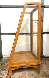 lot 322 image: Vintage 1930s Era PAIDAR General Store Display Cabinet