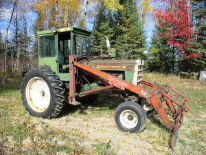 Oliver 1550 Tractor