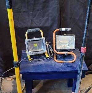 lot 21 image: Two Telescoping Halogen Work Lights