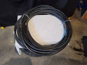 lot 44 image: Heavy Duty Air Compressor Hose 100 Feet
