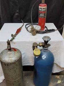 lot 51 image: Welding Tanks & Accessories