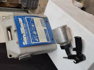 lot 53 image: Sandblasting Components
