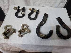 lot 66 image: Tow Hooks & Screw Pins