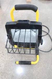 lot 9 image: Work Site Lamp