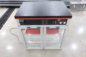 lot 28 image: Hatco Flav-R-Saver Holding Cabinet