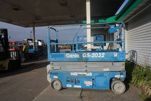 Genie Model GS2032 ElectricHydraulic Scissors Lift