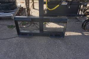 Brand New Universal Mount Bobcat Skid Loader Skid Steer Boom Attachment