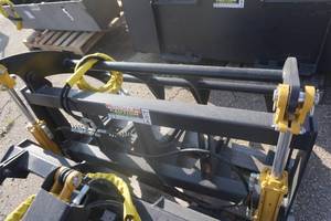 Brand Universal Mount Bobcat Skid Loader Skid Steer 48 Root Rake Grapple Attachment