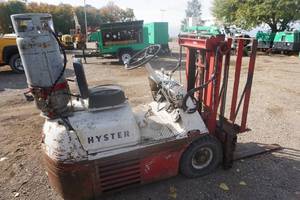 Hyster Model H20E Monotrail Propane Powered Fork Lift
