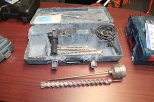 lot 25 image: Bosch Bulldog 11224VSR, Bosch 7-Piece SDS Bit Kit, Drill Bits, Case, Velcro Brand One-Wrap Strap 34