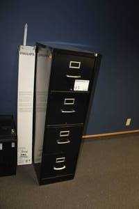 lot 93 image: Metal File Cabinet 4-Drawer