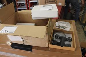 lot 136 image: Lot of (4) Monitor Pole Mount Kits MK5004000, Installation Guide