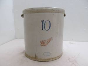 Red Wing crock
