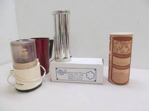 Assortment of kitchen tools