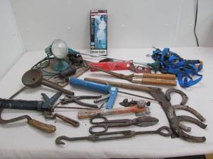 Spotlight, hand tools