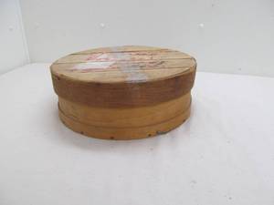 Vintage round wood cheese box