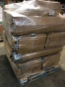 lot 9 image: ASSORTED PALLET WITH FLOURESCENT BULBS ABOUT 4FT OR SO SEE PICS AND DESCRIPTION