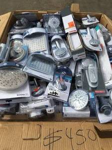 lot 23 image: ASSORTED PALLET WITH MIXED SHOWERFAUCET PIECES DELTAGLACIER BAYMORE SEE PICS