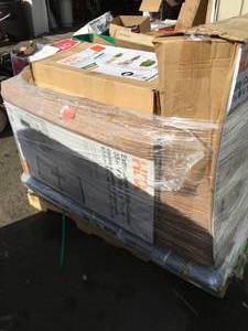 lot 25 image: ASSORTED PALLET WITH MIXED SHELVINGSTORAGE SEE PICS
