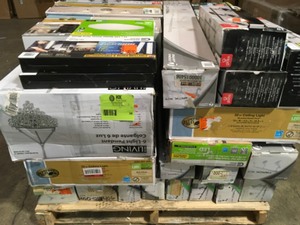 lot 36 image: ASSORTED PALLET WITH MIXED LIGHTING SEE PICS