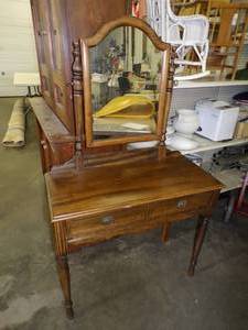 lot 3 image: Primitive Vanity