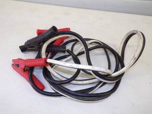 lot 18 image: Set of Jumper Cables