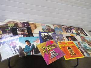 lot 19 image: Classic Records