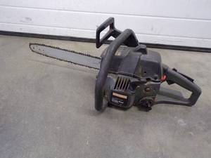 lot 81 image: Craftsman 16 Bar Chain Saw