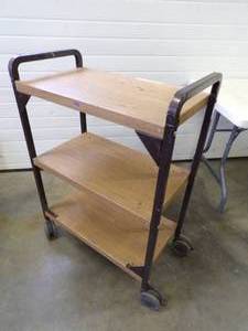 lot 116 image: Rolling Cart