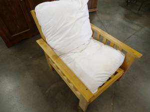 lot 118 image: Futon Chair