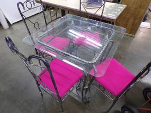 lot 119 image: Glass top Table with chairs