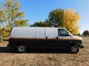 lot 4 image: 2011 Chevy 3500 Express Van