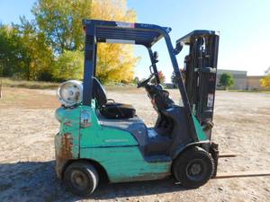 lot 7 image: 2006 Mitsubishi FG15N Forklift