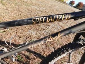lot 22 image: 27 Specialized Mountain Bike