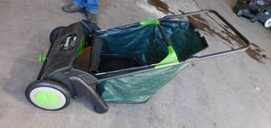 lot 25 image: Lawnwise 21 Lawn Sweeper