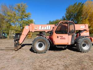 lot 1 image: 2005 JLG 944E-42 Rough Terrain Telehandler