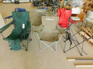 lot 11 image: 5 Camping Chairs