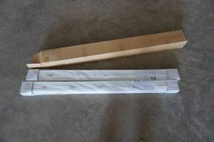 lot 24 image: 2 RV 2 Fauxwood Blinds