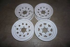 lot 41 image: 4 RV White Rims
