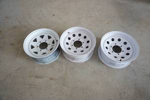 lot 42 image: 3 RV White Rims