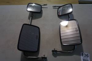 lot 136 image: 2 RV Side Mirrors