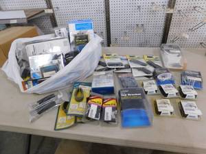 lot 163 image: Misc RV Products