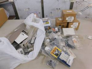 lot 166 image: Misc RV Products