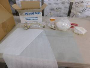 lot 168 image: Textured glass and misc items