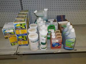 lot 197 image: Misc RV Supplies